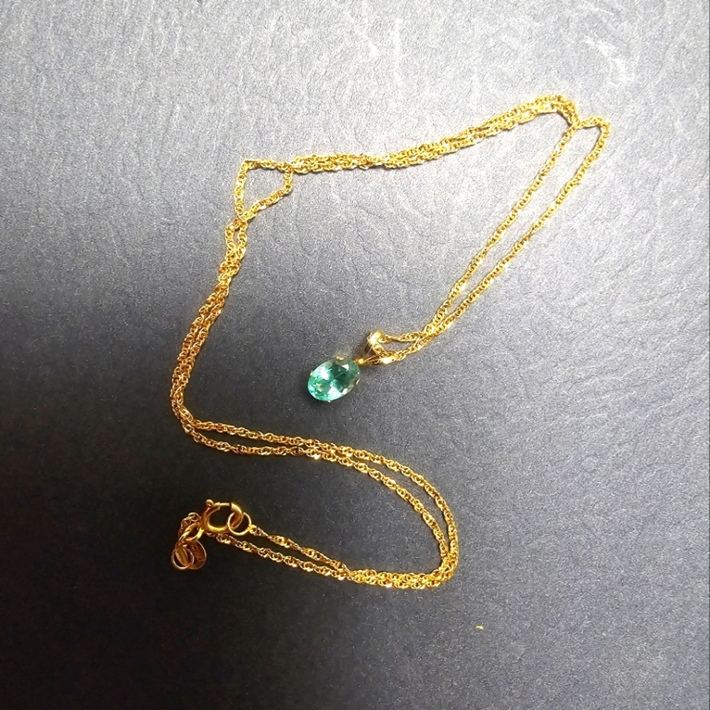 14k Gold Apatite Pendant necklace